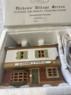 Department 56 Dickens Village Scrooge & Marley Counting House – Retired
