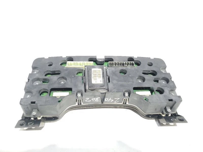 Dodge Ram 2500 2004 2005 racimo velocímetro fabricante de equipos originales tracción trasera 5,9 algunas grietas P56051104AG Foto 2 de 4