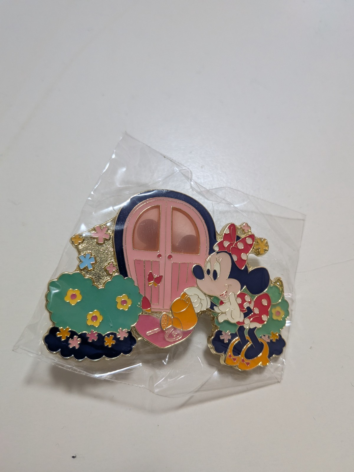 Disney Minnie Mouse Tokyo Disney resort Japan Pin New