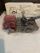 Scale Models 1966 Ford Amoco Wrecker Locking Coin Bank Serial 038