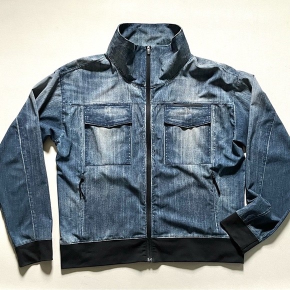 LUCY Indigo  Performance Trucker Jacket  Small - image 2