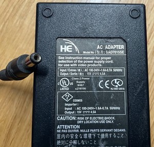 HE 15V 4,5A SAD7015SE 68W Netzteil Adapter für Video Monitor TV Fernseher