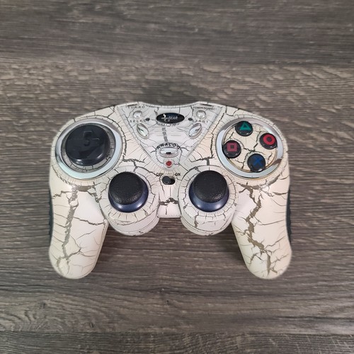 Intec and DreamGear iGlow PS2 PlayStation 2 Wireless Clear Controllers No Dongle - Picture 11 of 20