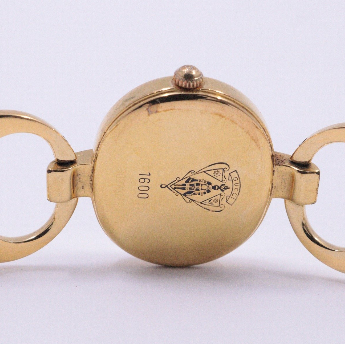 GUCCI バングル時計 1600 ゴールド Gucci 1600 Gold Bangle Watch Women Pre-owned Crystal Cleaned