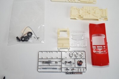 1:24 Chevrolet Impala noir Hollywood Rides +figurine Supernatural 1967