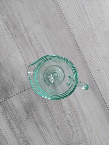 Vintage Green Depression Creamer Vaseline Glass Etched Flower 4" - Picture 10 of 14