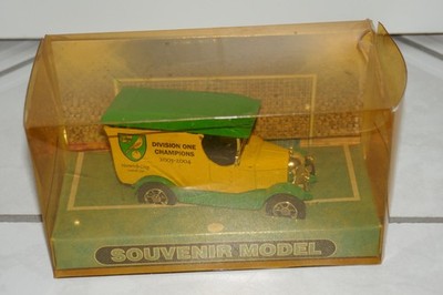 RAR Modellauto Model Car Norwich City FC Division One Champions 2003 - 2004 L.E.