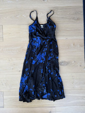 Urban Outfitters Women's M Black/Blue Floral V-Neck Wrap Midi Dress