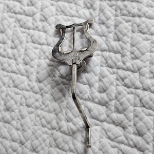 APM USA Sheet Music Clip Stand Stainless Steel Saxophone Lyre Clamp On Holder