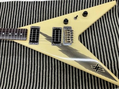 E-Gitarre Aria Pro II XX Deluxe Cream Made in Japan SN 3080033