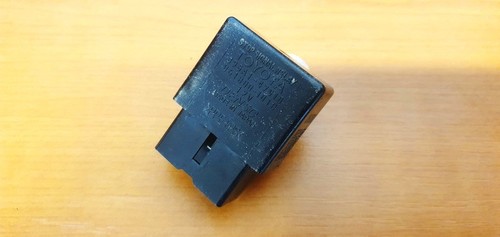 895A147010 Relais, Arbeitsstrom 061800-1010 895a1-47010 Toyota Av DE848587-13