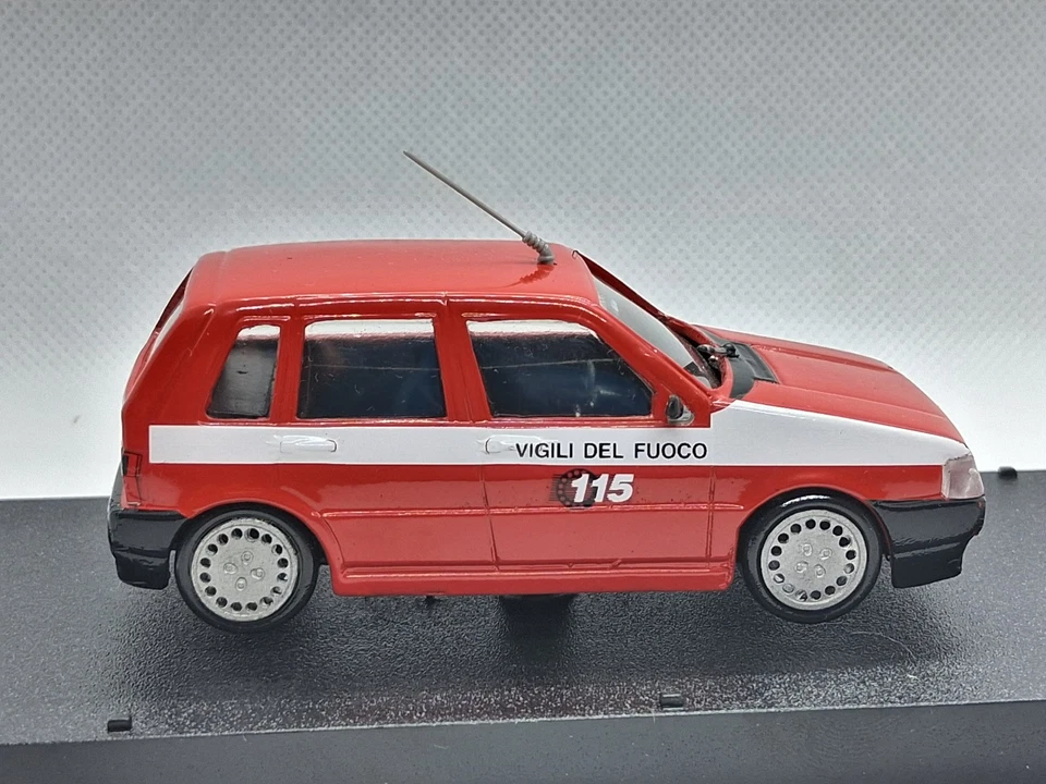 giocher gr u 01 fiat uno 4 porte seconda serie vigili del fuoco 391775 - Immagine 4 di 4