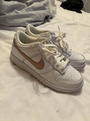 rose gold nike dunks