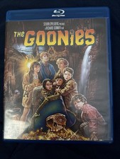 The Goonies Blu-Ray 1985 Steven Spielberg Family Kids Jewels Pirate Like New