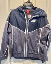 NEW Nike Women  s Lightweight Windbreaker Running Jacket - Large