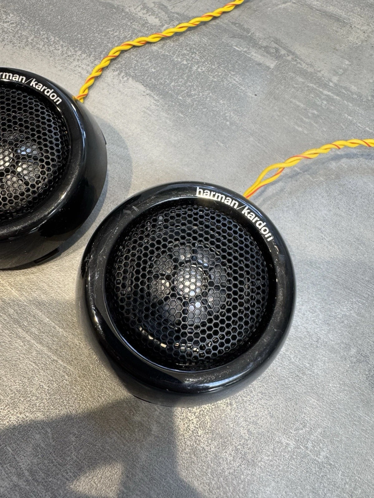 2x BMW Harman Kardon Front Tweeter F20 F30 F80 F32 F12 F48 F39 65139226357 9
