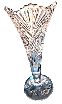 Rare US Glass Co. ART CUT LINE 1913 EAPG Trumpet Bud Vase in Beautiful Condition