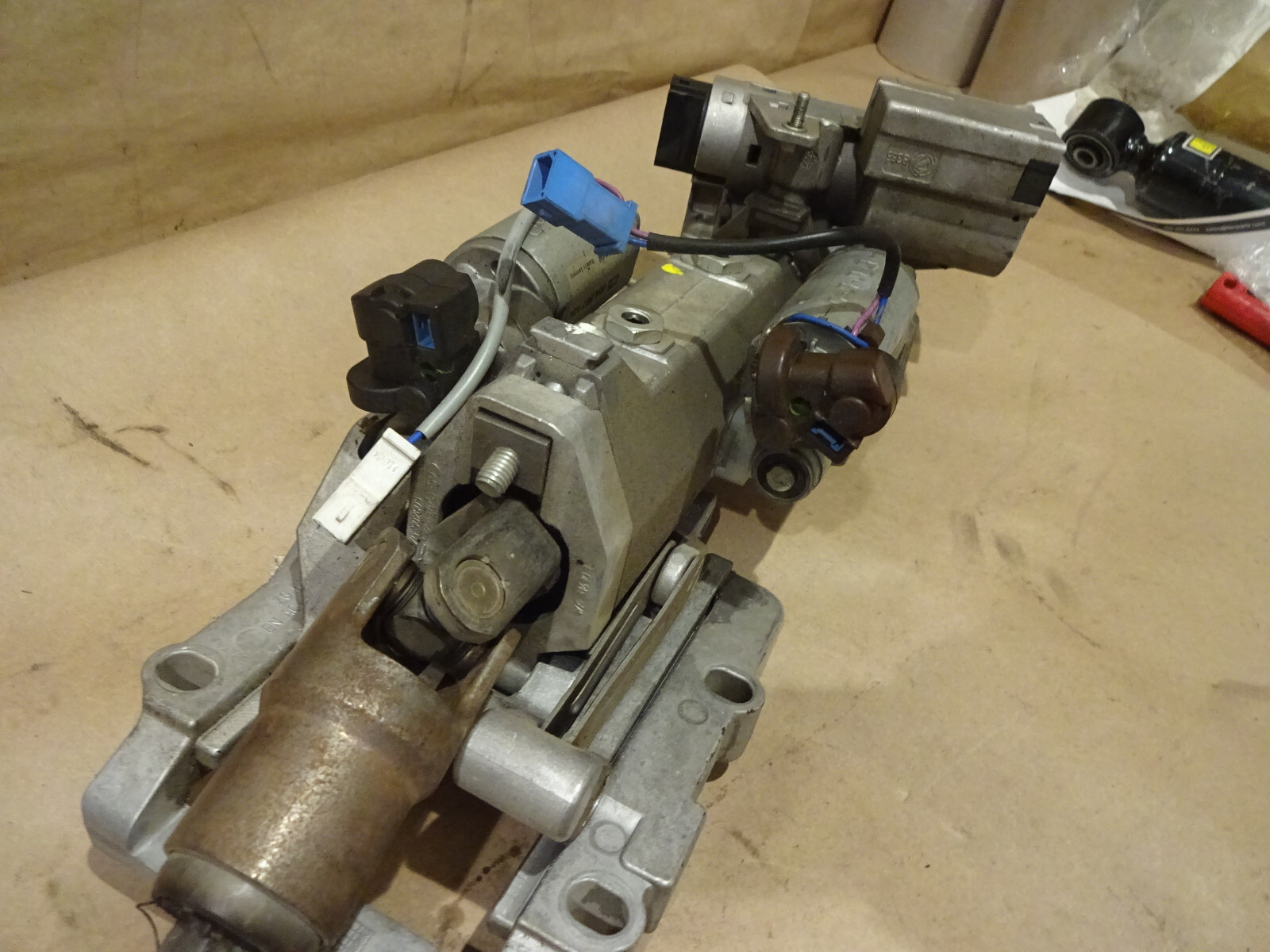 Maserati Quattroporte - Steering Column Assy / Shaft / Motors - P/N 209222