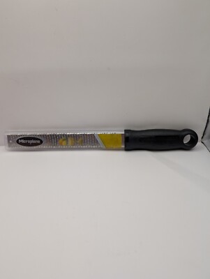 Microplane Classic Zester/ Grater