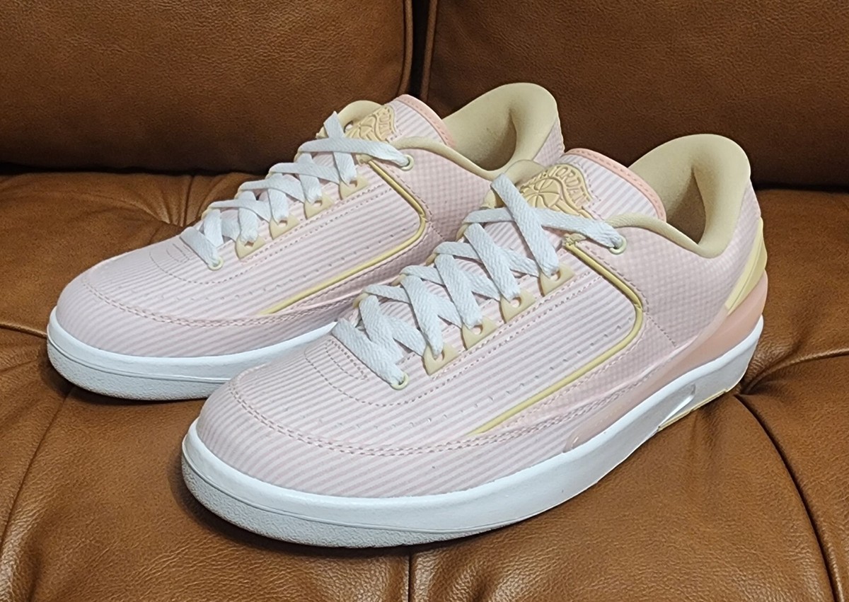 新品未使用品　AIR JORDAN 2 RETRO LOW Nike Air Jordan 2 Retro Low Christmas Black Red Green DV9956-006