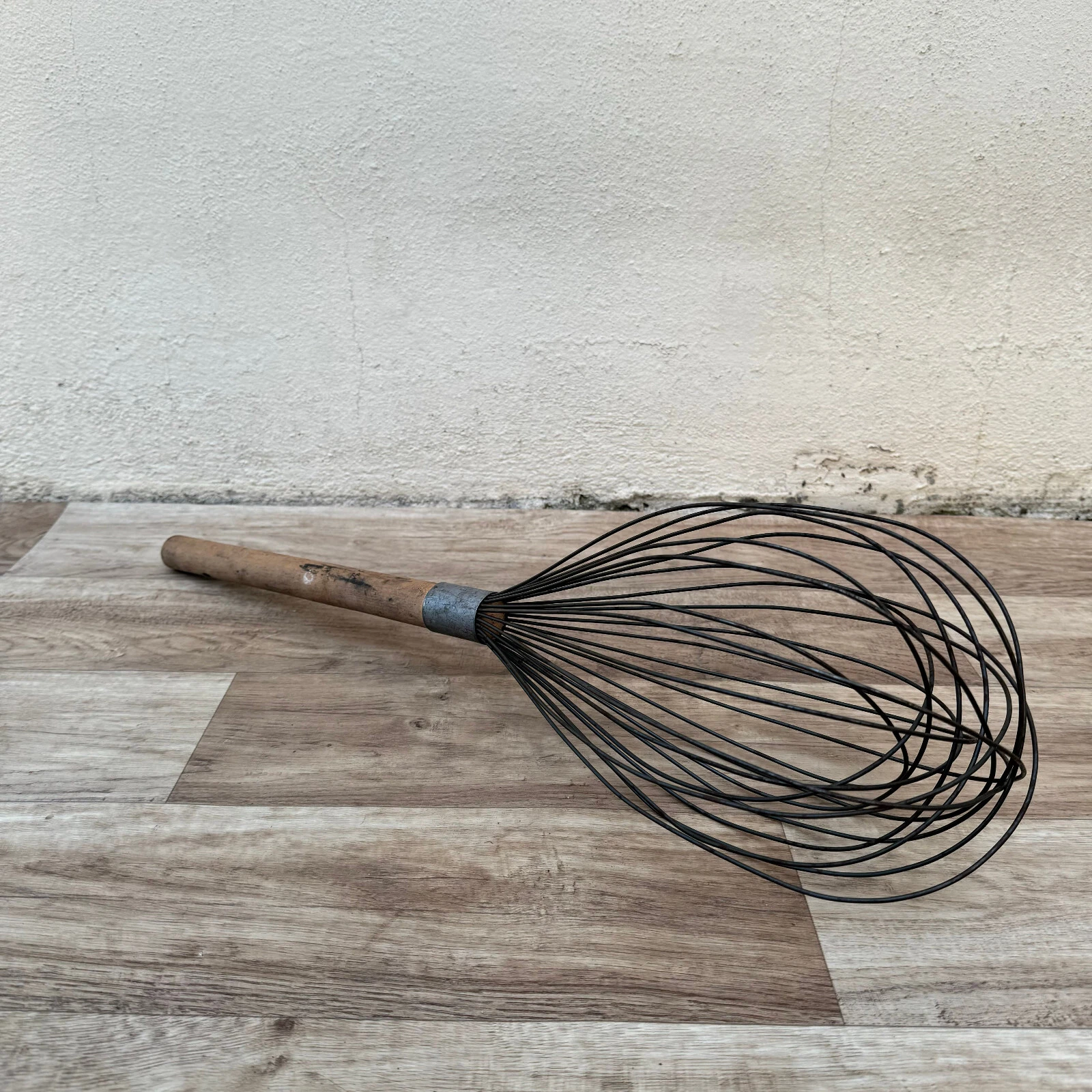 Large French Wire Whisk 22" Wooden Handle Vintage Baker Kitchen Tool 2604244