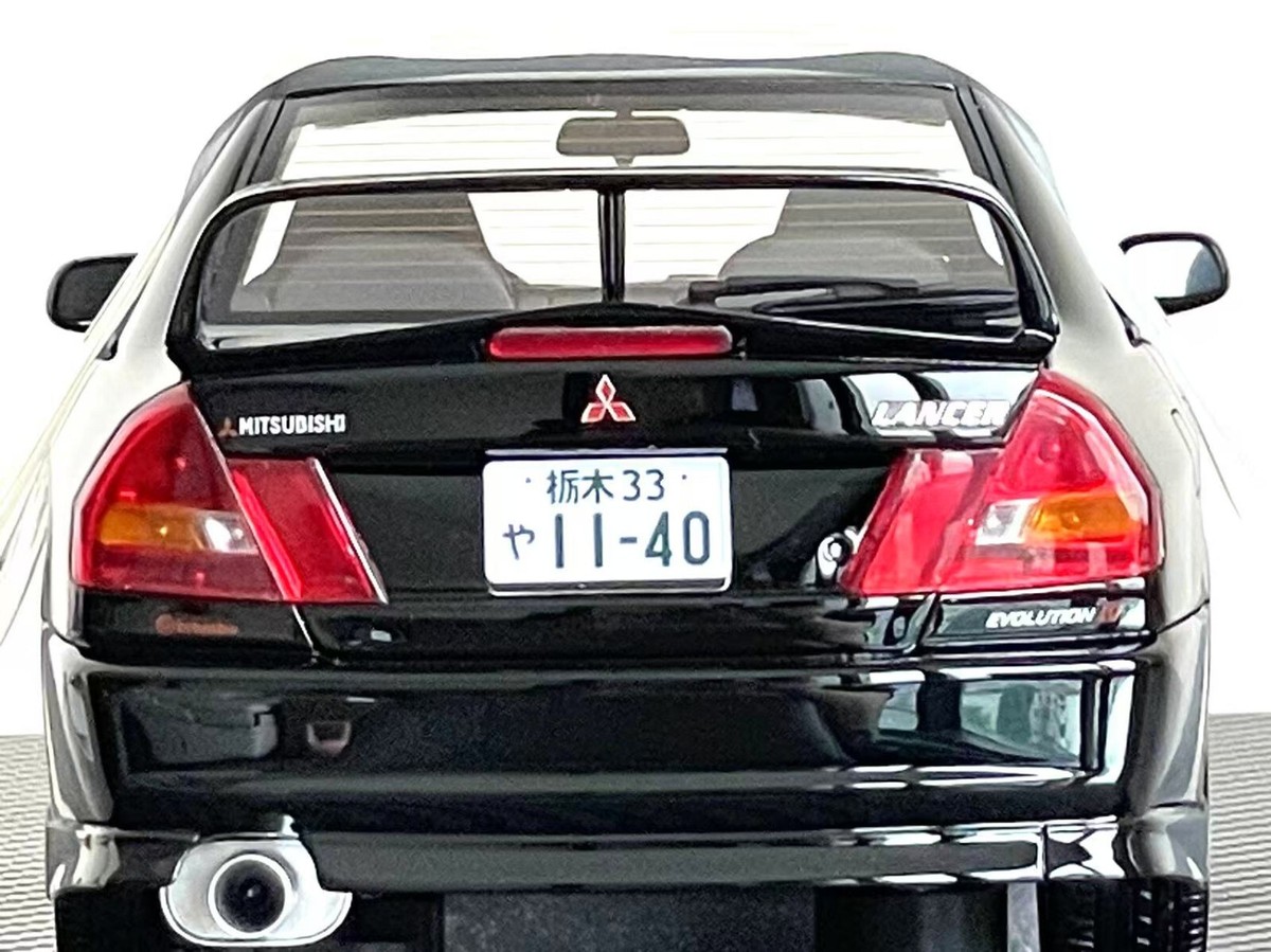 1:18 Mitsubishi Lancer Evolution IVミニカー SUPER RARE* 1/18