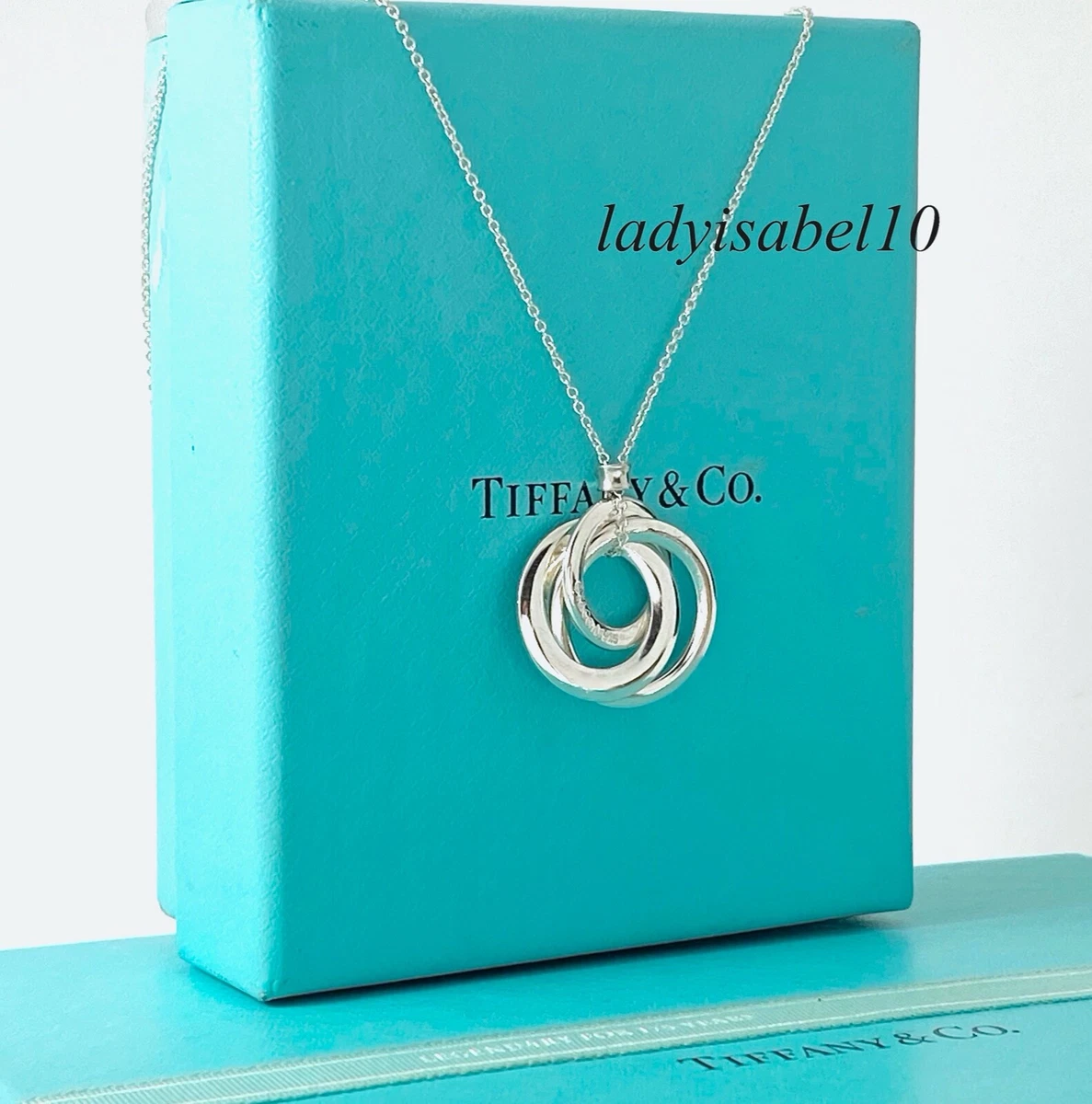 Interlocking Circle Pendant Necklace – Luvari