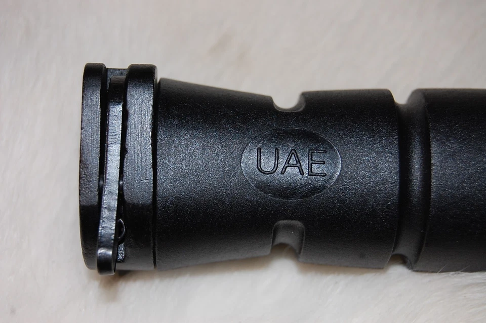 Cuchillo de combate militar M10 de los Emiratos Árabes Unidos Bayoneta y vaina Foto 3 de 4