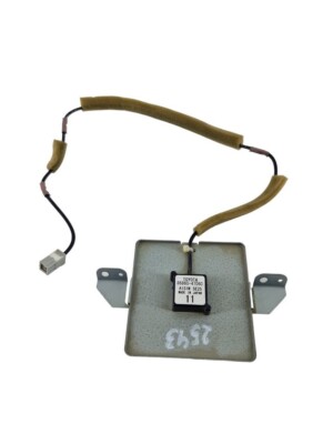 TOYOTA PRIUS 2005 Antenne Antenna GPS Navigation Verstärker 86860-47060