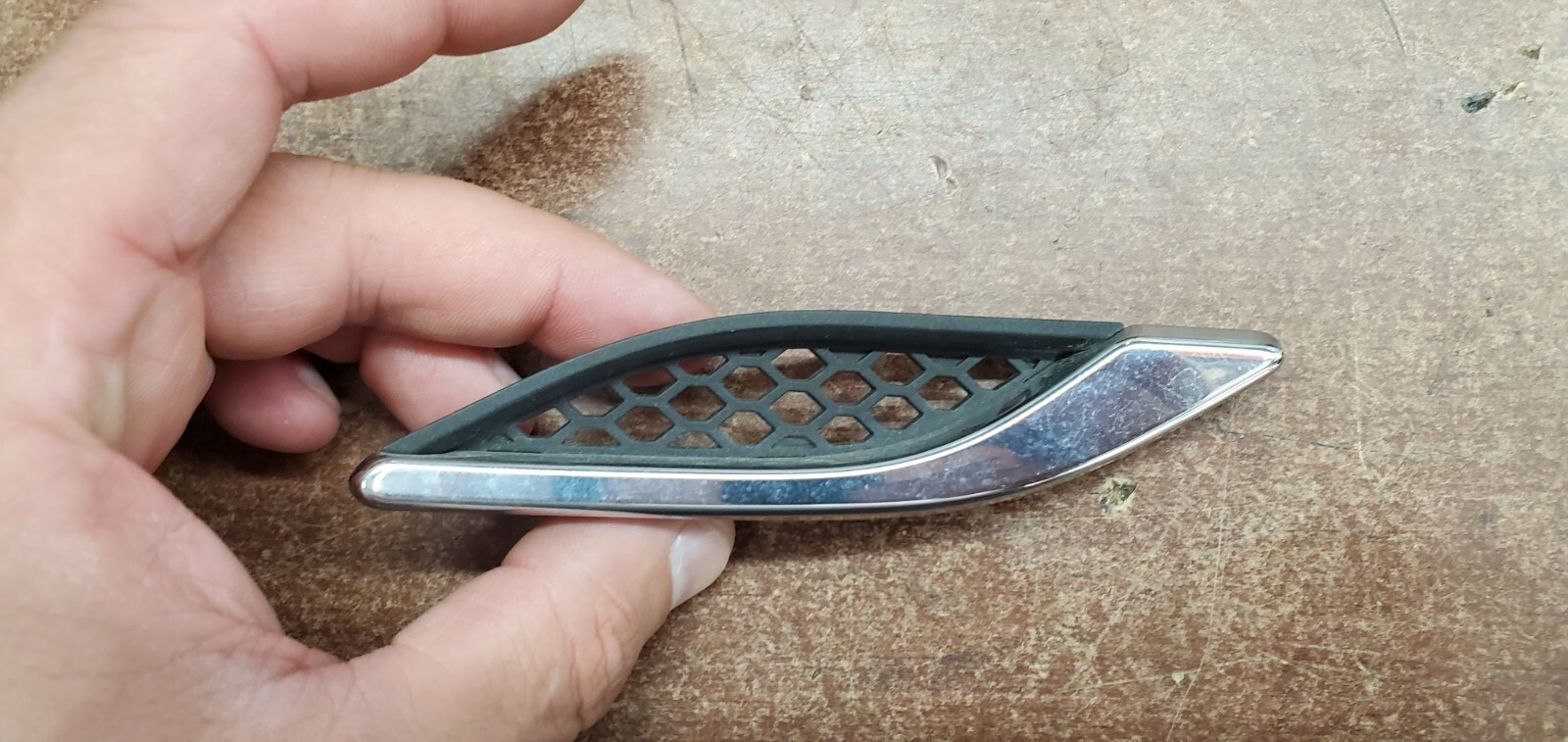 2014 Maserati Ghibli S Q4 Front Right Side Fender Grille Grill Trim Set OEM 
