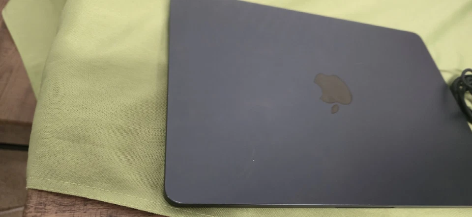 Apple MacBook Air 13" M2 · 16GB · 256GB, photo 3 of 5