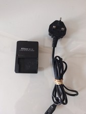 NIKON MH-62  Battery Charger For Coolpix P1 P2 S1 S3 & EN-EL8 Battery w. UK Plug