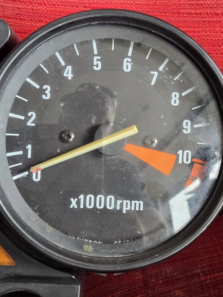 Honda Magna 1983 V45 VF750C indicadores (14.045 millas) Foto 4 de 4