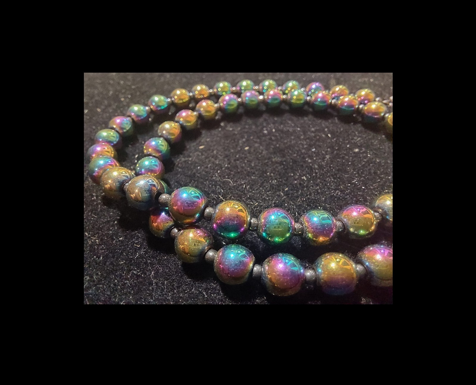 Collier ras du cou en magnétite naturelle hématite acier femme