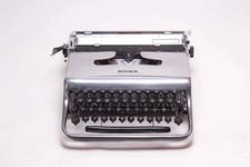 SALE! - Limited Edition Olivetti Pluma 22 