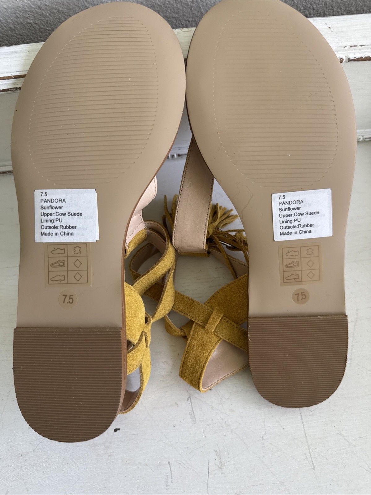 ANTHROPOLOGIE SOLE SOCIETY “Pandora” Suede Yellow NEW Sandals Sz 7.5 NWT