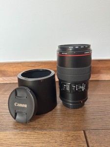 Canon EF 100mm F2.8L IS USM lens