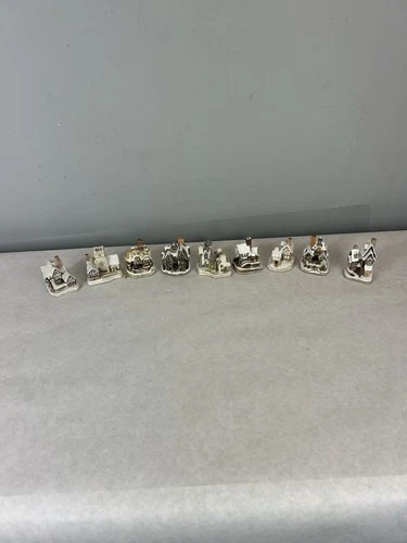 Set of 4 Vintage David Winter Cottages Christmas Ornaments John Hire Studios