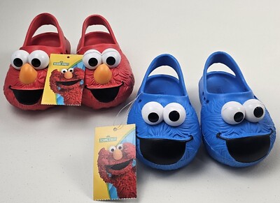 Size 5_Sesame Street Shoes Elmo and Cookie Monster Clogs _Two Piece Set