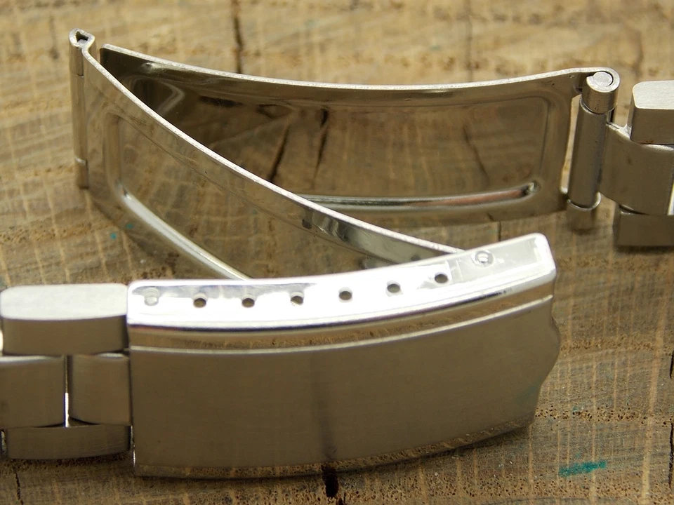 Correa de reloj de acero inoxidable Duchess vintage NOS sin usar 17,5 mm pulsera de despliegue Foto 4 de 4