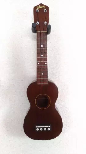Ukulele Gibson UKE-1 Vintage with Hard Case SN 92230