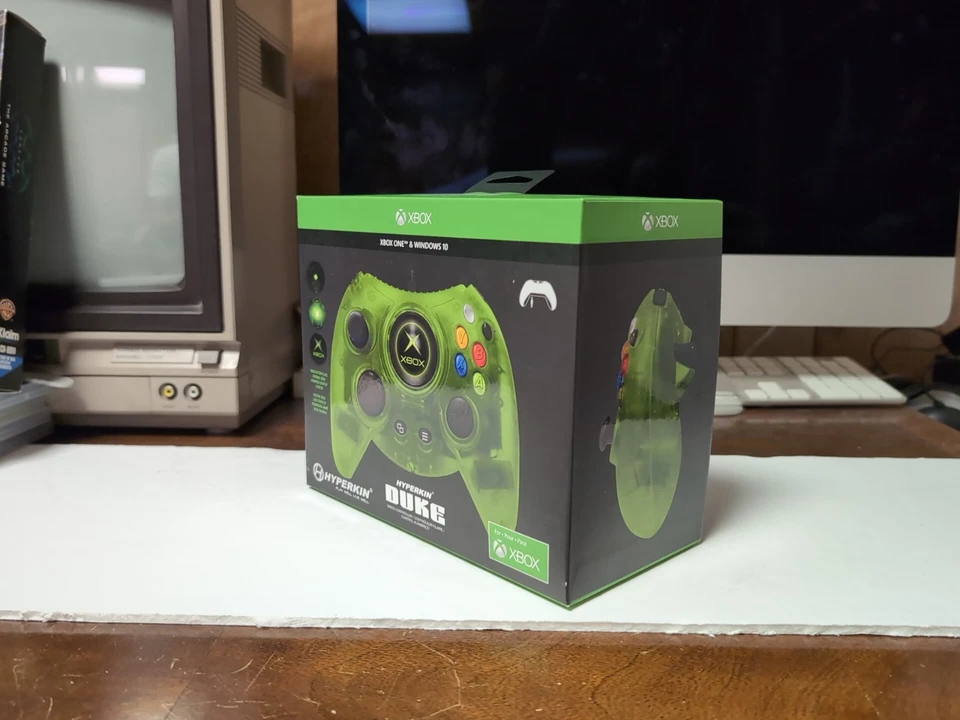 Hyperkin Duke Wired Controller For Xbox One X/S & Windows PC Green New Sealed - Image 3 of 4