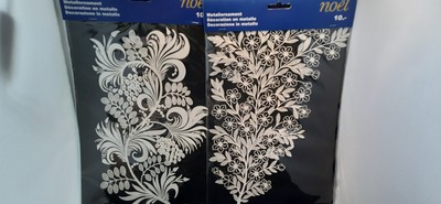 Dekorative Metallornamente, filigran ausgestanzt, 4 Motive weiß und silber DIY