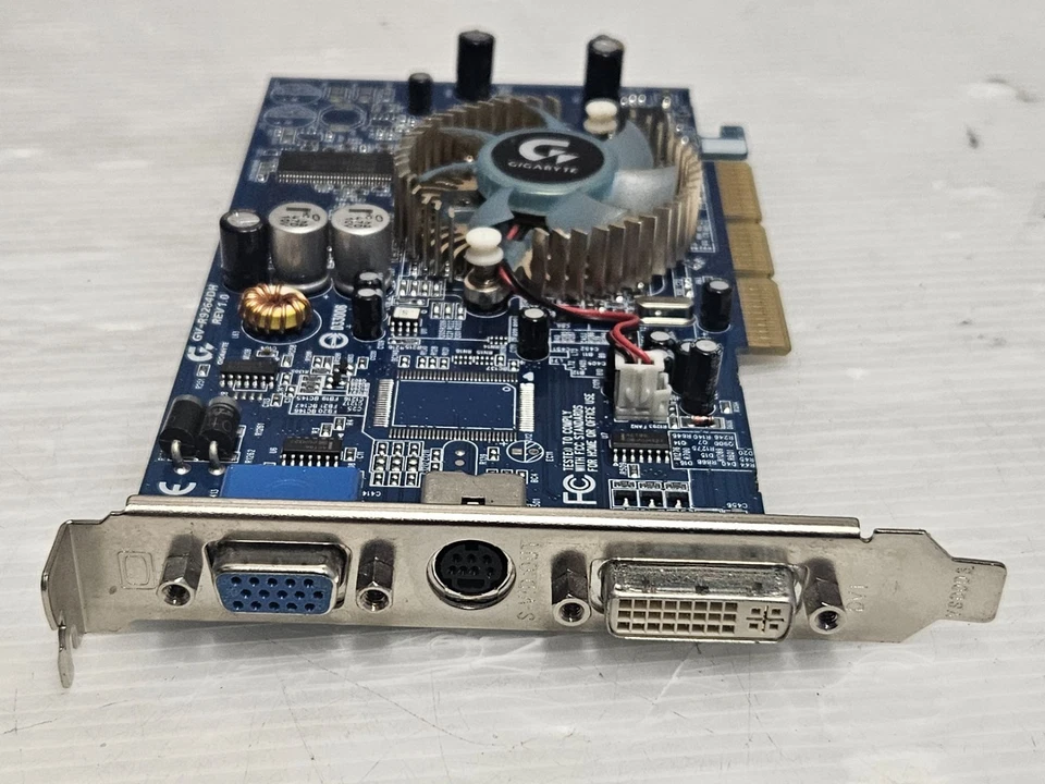 ATI Radeon 9200 64MB DDR, 128BIT, AGP 8x, VGA, DVI, GigaByte GV-R9264DH, WORKING - Image 2 of 4