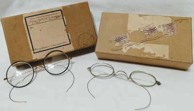 silver wire rim glasses
