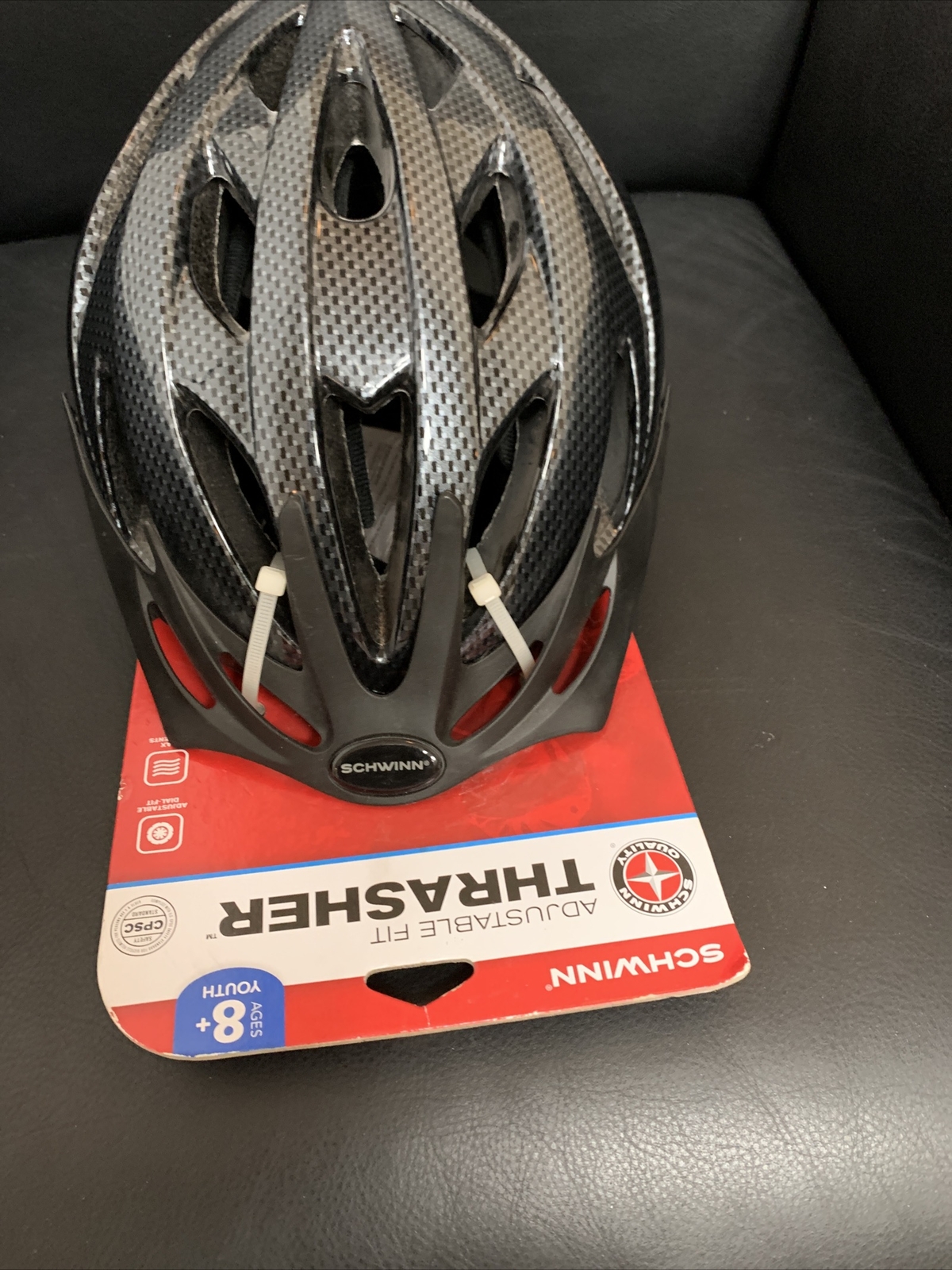 SCHWINN Thrasher Adjustable Bicycle Helmet Youth Size Ages 8+ Gray Black