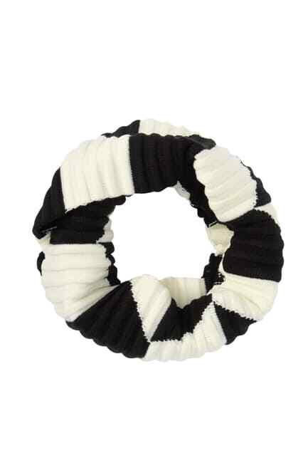 Бесконечный шарф в рубчик от Calvin KleinЧЕРНЫЙ 3890₽