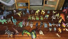 Lot of Assorted Dinosaur, Dragon Prehistoric Animal Toy Figures Mixed Sizes