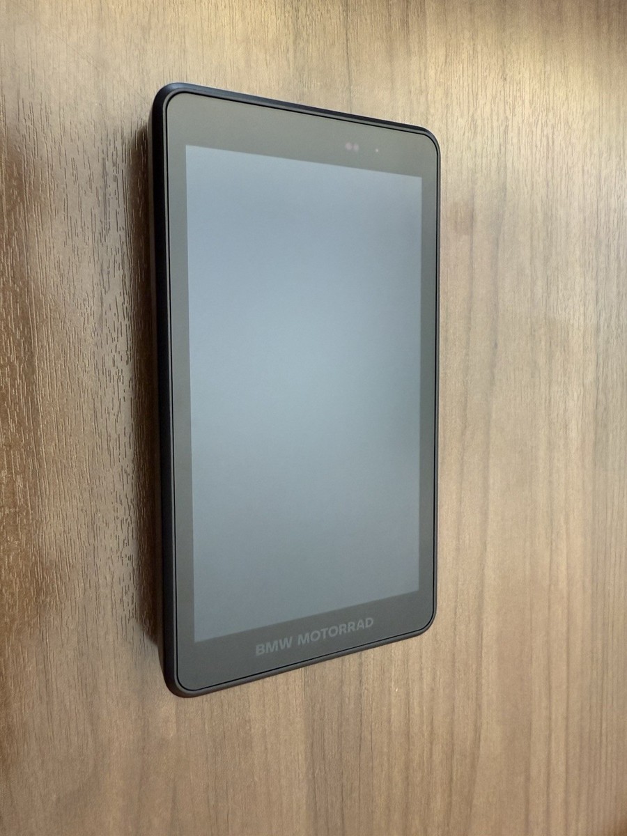 BMW Connected Ride Navigator, Part # 77525A881E8, Read