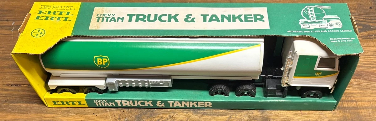 1989 Vehicle Year Vintage Manufacture Diecast Farm Vehicles for